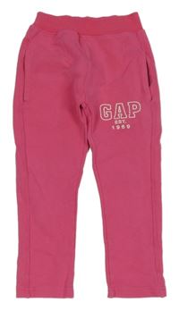 Tmavorůžové tepláky s nápisem GAP