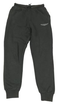 Tmavošedé tepláky s nápisem McKenzie