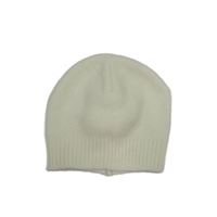 Bílá pletená čepice 