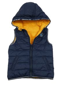 Tmavomodrá šusťáková zateplená oboustranná vesta s potiskem a kapucí C&A