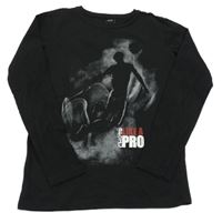 Černé triko s potiskem Chapter young