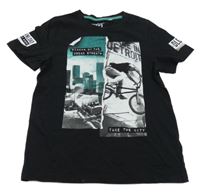 Černé tričko s potiskem C&A