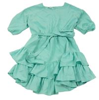 Tyrkysové šifonové šaty s vrstvenou sukní a páskem 