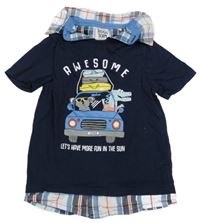 Tmavomodré tričko s autem a košilí C&A