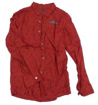 Červená vzorovaná košile