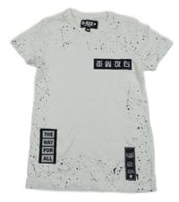 Bílo-černé skvrnité tričko s nášivkami 