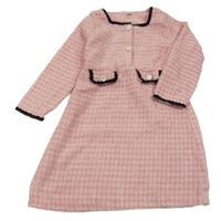 Růžovo-černé šaty s gombíky a falešnými kapsami 