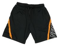 Černo-oranžové teplákové sportovní kraťasy s nápisem C&A