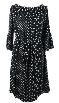 Dámské černo-bílé puntíkované šaty s lodičkovým výstřihem a páskem Papaya 