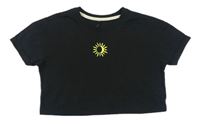 Černé crop tričko se sluncem zn.ge