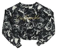 Černo-bílá vzorovaná sportovní crop mikina s nápisem E-Vie