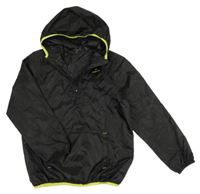 Černá šusťáková nepromokavá funkční větrovka s logem a kapucí Quechua