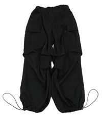 Černé kalhoty s kapsami shein