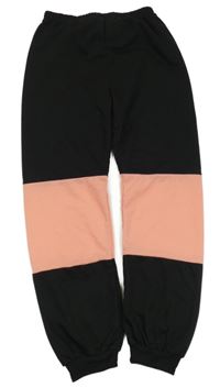 Černé tepláky s růžovým pruhem 