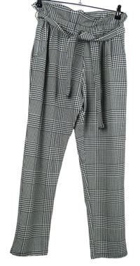 Dámské černo-bílé vzorované paperbag kalhoty s páskem 