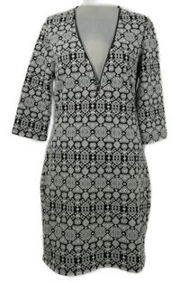 Dámské černo-bílé vzorované šaty Hailys 