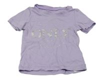 Fialové tričko se stříbrnými nápisy name it.