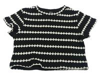 Černo-bílé vzorované pletené crop tričko zn. River Island