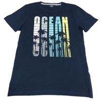 Tmavomodré tričko s nápisem Yigga