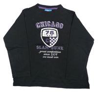 Černé triko s potiskem a nápisem Topolino