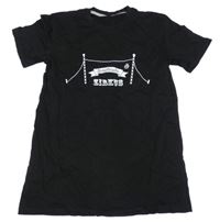 Černé tričko s bílým potiskem 