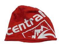 Červená tepláková čepice s nápisem 