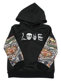 Černá lehká mikina se vzorovanými rukávy a lebkou a kapucí 