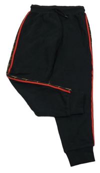 Černé tepláky s pruhem Next