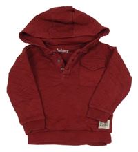 Červená prošívaná mikina s kapucí