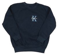 Tmavomodrá mikina s písmenkem a nápisem a smajlíkem a kapucí M&S