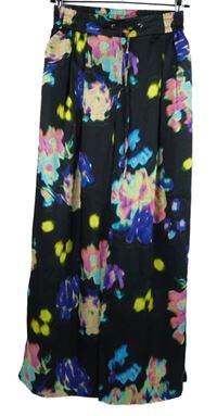 Nové - Dámské černo-barevné květované palazzo kalhoty s rozparky River Island 