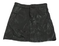 Černá koženková sukně s kapsami kiabi