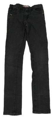 Tmavošedé slim rifle s kamínky