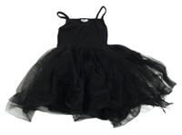 Černé žebrované šaty s tylovou sukní 