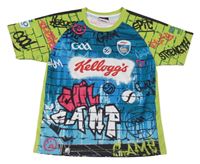 Modro-zelené sportovní tričko s graffiti 