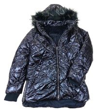 Tmavomodrá lesklá šusťáková zimní bunda s kapucí s kožešinou St. Bernard