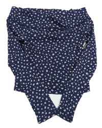 Tmavomodré žebrované crop květované triko s lodičkovým výstřihem H&M