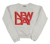 Bílá mikina s nápisem Destination