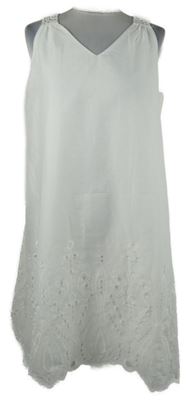 Dámské bílé šaty s krajkou a madeirou 