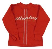 Červená mikina s nápisem Replay