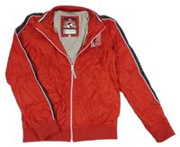 Červená šusťáková jarní bunda s nápisem we