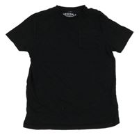 Černé tričko s kapsou M&S