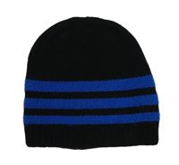 Černo-tmavomodrá čepice s pruhy