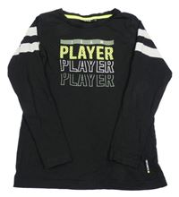 Černo-bílé triko s nápisy a pruhy na ramenou KIDS