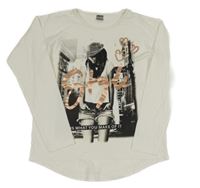 Bílé triko s dívkou a nápisem Y.F.K.