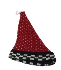 Červeno-černá pletená čepice se vzorem a bambulí