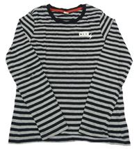 Šedo-černé pruhované triko s nápisem 