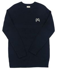 Tmavomodrý lehký svetr s výšivkou F&F