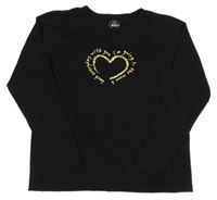 Černé triko s nápisem a srdíčkem 
