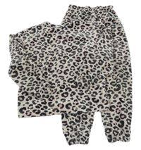 Růžové žebrované plyšové pyžamo s leopardím vzorem